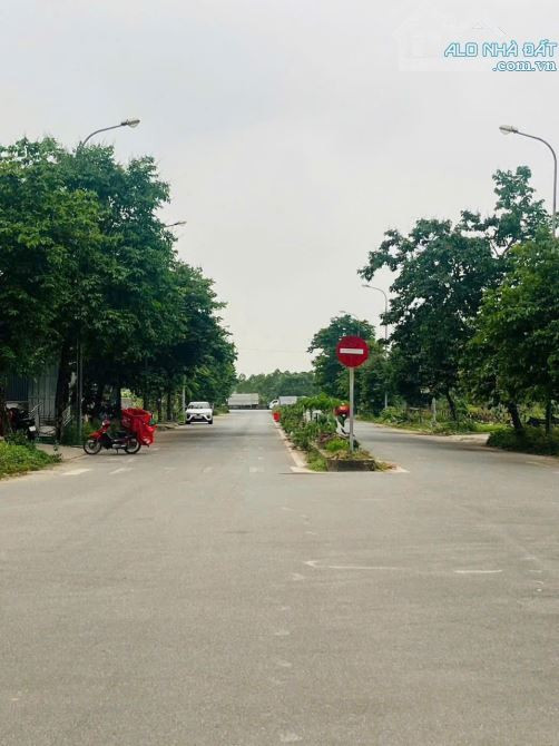 Thu Mua Nhôm Kính Cũ